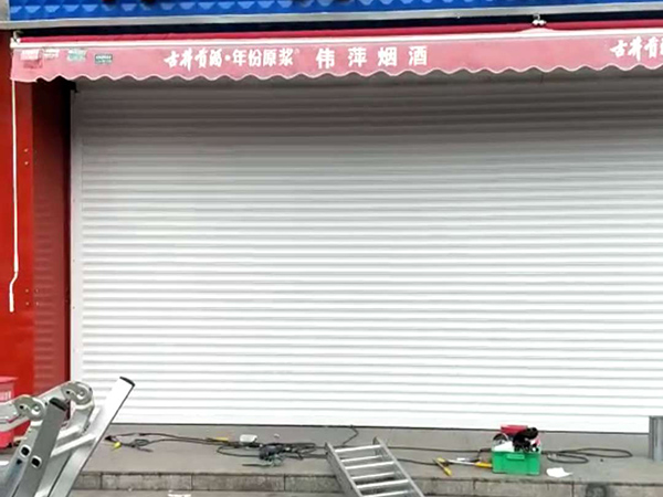 電動抗風卷簾門