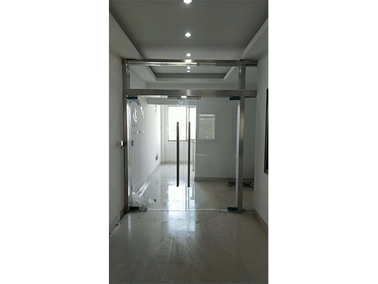 電動(dòng)玻璃感應(yīng)門