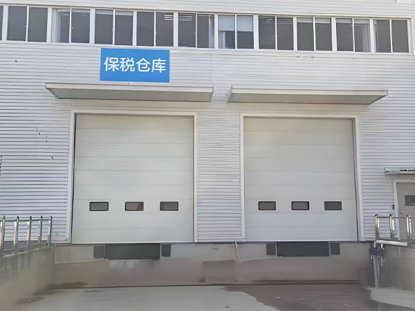 工業(yè)滑升門